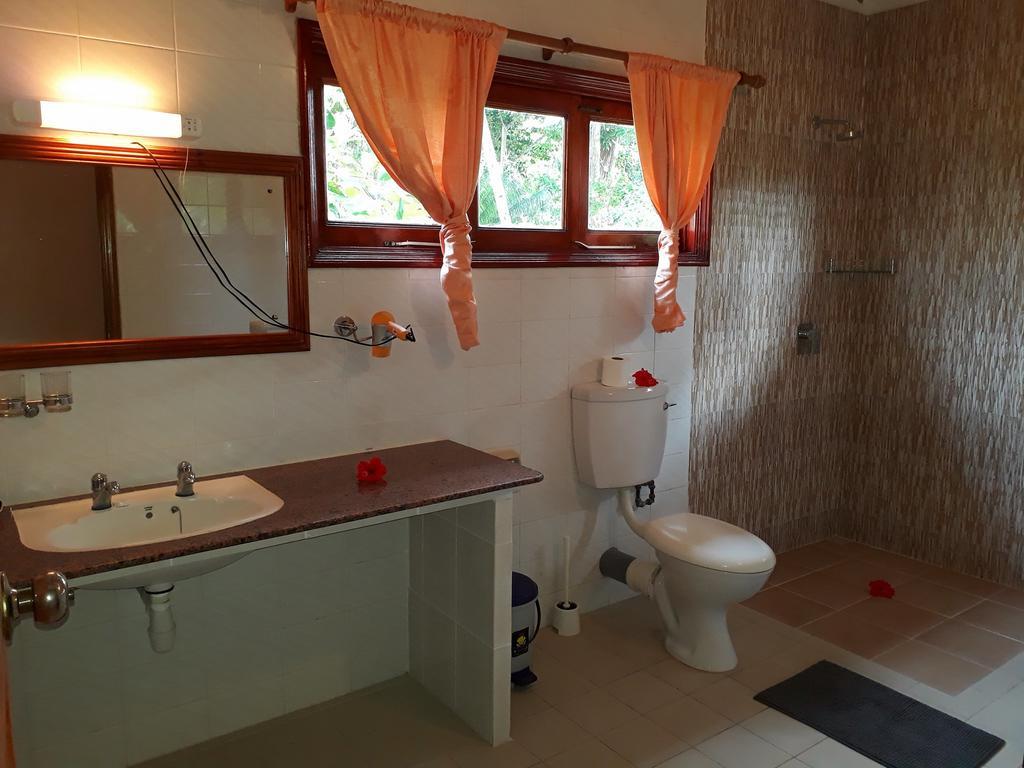Paradise Flycatcher'S Lodge La Digue Exterior foto